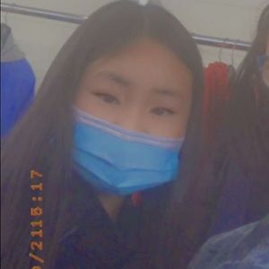 Meet your Posher, Lauren